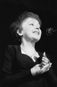 Edith Piaf (wikipedia.org)