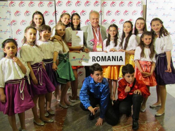 Trofeul GEF - San Remo-junior 2017 - Scoala de canto VIVOX condusa de compozitorul si dirijorul Viorel Gavrila
