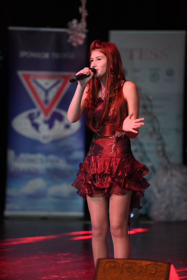 ANDREEA V 1 (1).600 (foto arh. pers. Andreea Voicescu)