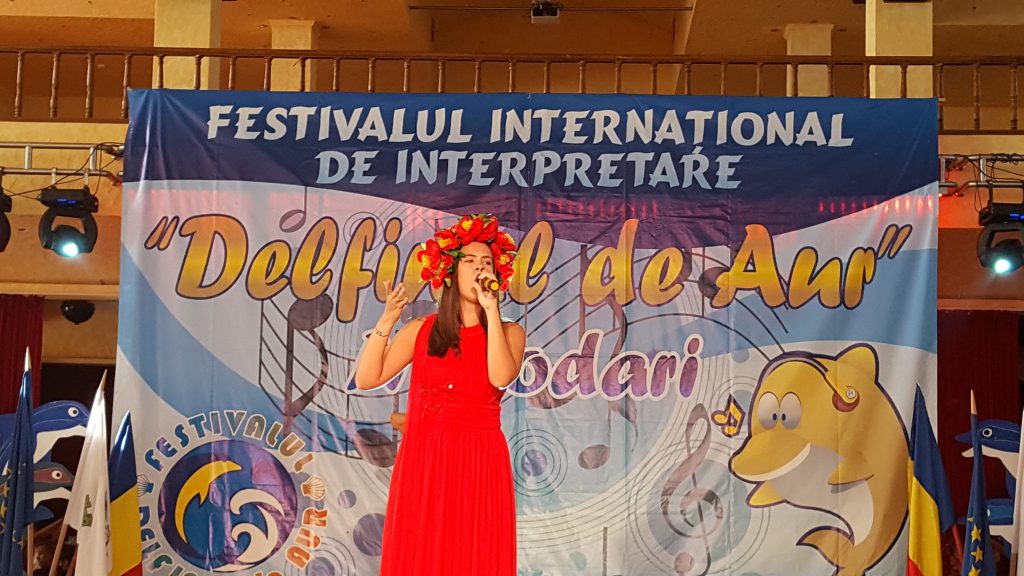Denisa Pârvu, Călăraşi - Premiul TINERE TALENTE-Radio România Regional şi Premiul I - interpretare 2017 (foto by Bogdan Dragomir)