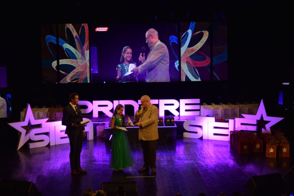 Romina Ciocoiu - Premiul Tinere Talente RRR cu Bogdan Dragomir (foto Ioana Dragomir)